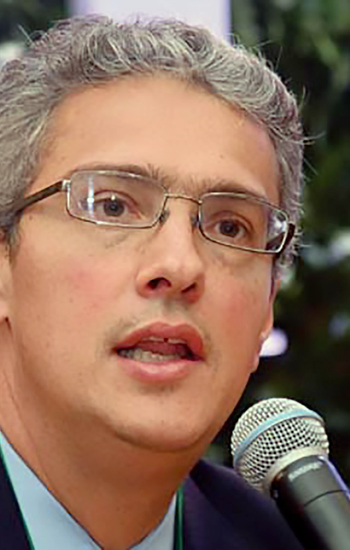 Gustavo DA ROCHA SCHMIDT